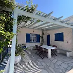 Hilltop House * Kímolos
