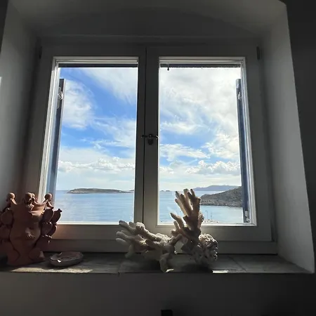 Hilltop House * Kímolos