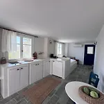 Hilltop House Дом отдыха Кимолос