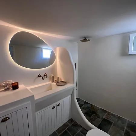 Hilltop House * Kímolos