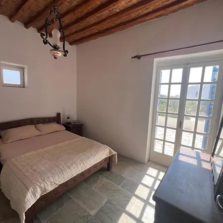 Hilltop House Ferienhaus *