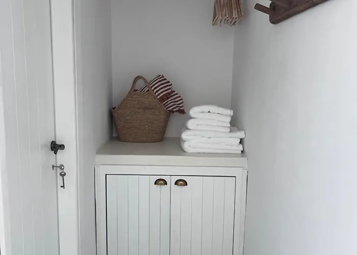 Hilltop House * Kímolos