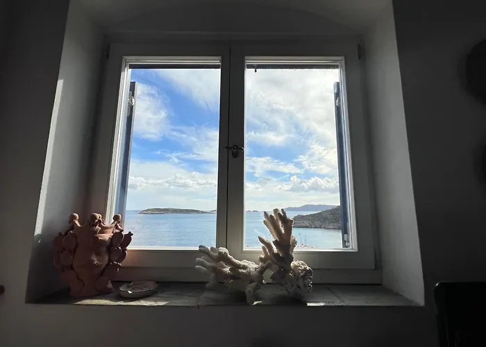 Hilltop House * Kimolos